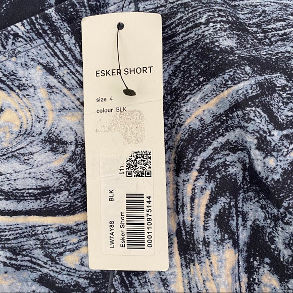 Lululemon lab esker shorts - Picture 2 of 7